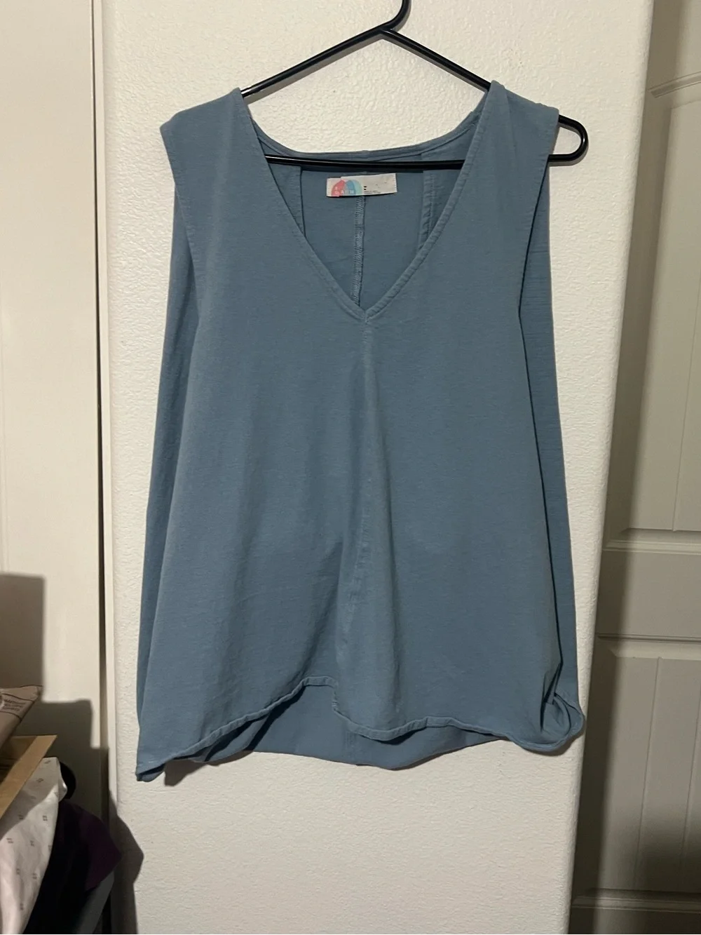 Free People Beach Relaxed Swing-Style V -Neck Tank Top (Dusty Blue)